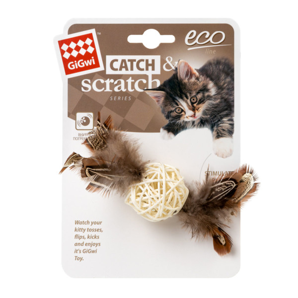 Іграшка для котів Плетений м'ячик з дзвіночком і пір'ям GiGwi Catch&scratch перо, дерево, 13 см